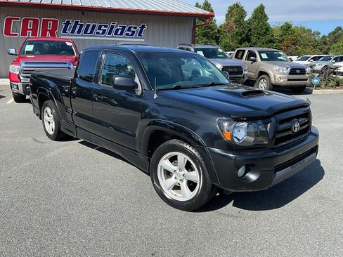 Used 2006 Toyota Tacoma X-Runner image 2