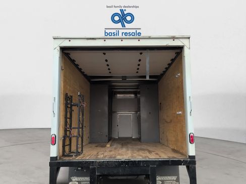 Used 2024 Ford E-450 and Econoline 450 Super Duty w/ Power Windows & Locks Group image 19