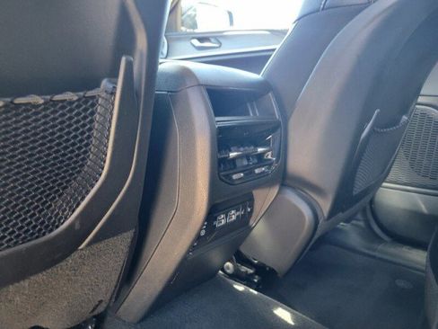 Used 2023 Jeep Grand Cherokee Limited image 32