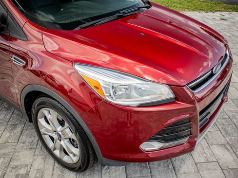 Used 2014 Ford Escape Titanium FWD image 10