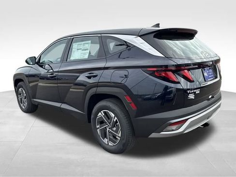New 2026 Hyundai Tucson Blue SE w/ Tow & Go Package AWD/4WD image 3