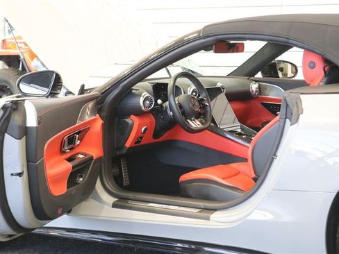 Used 2023 Mercedes-Benz SL 63 AMG 4MATIC w/ Driver Assistance Package image 62