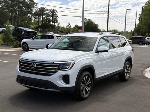 New 2026 Volkswagen Atlas SE FWD image 1