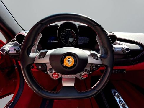 Used 2023 Ferrari F8 Tributo RWD image 9