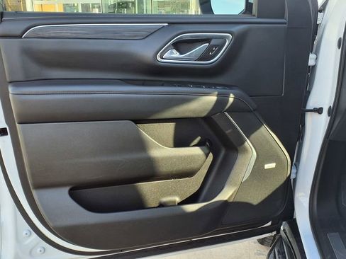 Used 2021 GMC Yukon XL SLT image 14