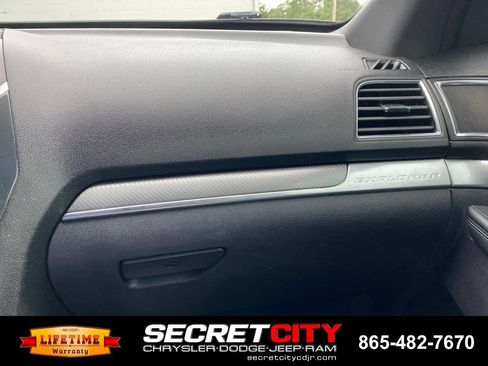 Used 2019 Ford Explorer Sport w/ Equipment Group 401A AWD/4WD image 14