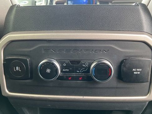 Used 2024 Ford Expedition Max Limited image 18