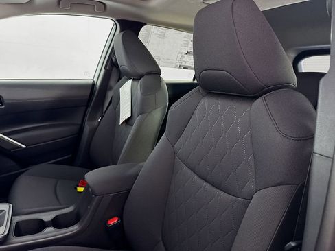 New 2026 Toyota Corolla Cross LE image 31