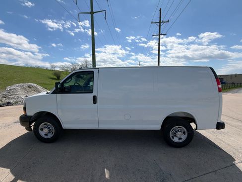 New 2025 Chevrolet Express 2500 w/ Driver Convenience Package RWD image 18