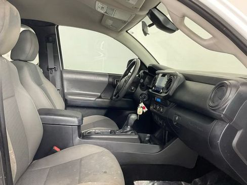 Used 2022 Toyota Tacoma SR RWD image 17
