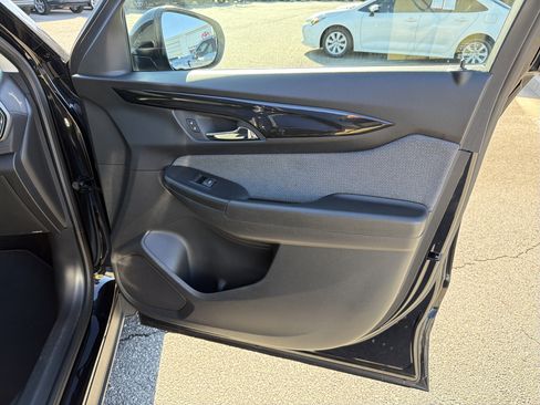 Used 2025 Chevrolet TrailBlazer LT image 25