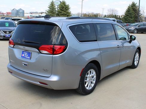 Used 2021 Chrysler Voyager Lxi image 5