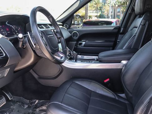 Used 2019 Land Rover Range Rover Sport Supercharged AWD/4WD image 18