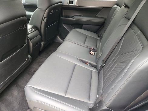 Used 2025 Hyundai Santa Fe SEL image 32