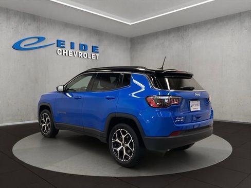 Used 2025 Jeep Compass Limited image 5