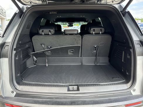 Used 2025 Chevrolet Traverse Z71 w/ Enhanced Driving Package image 8