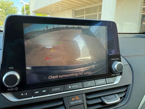 Used 2021 Nissan Altima 2.5 SR FWD image 45