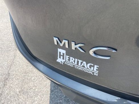 Used 2019 Lincoln MKC Reserve w/ MKC Climate Package FWD image 9