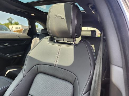 Used 2024 Jaguar F-PACE R-Dynamic S image 7