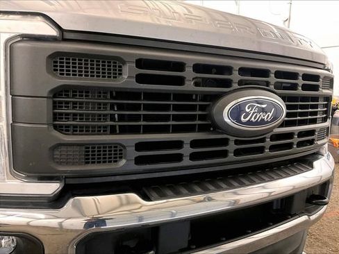 Used 2024 Ford F250 XL w/ Snow Plow Prep Package AWD/4WD image 29