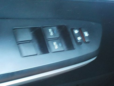 Used 2014 Toyota Tundra Limited w/ Limited Premium Package image 28