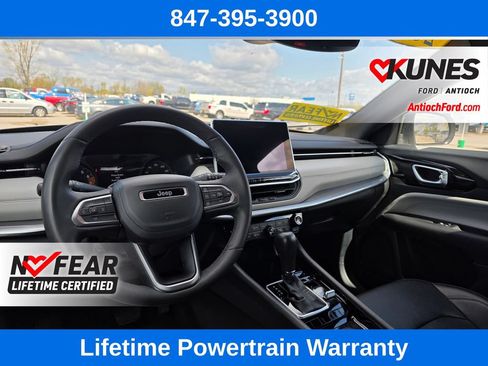 Used 2025 Jeep Compass Limited AWD/4WD image 32