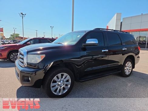 Used 2014 Toyota Sequoia Platinum AWD/4WD image 4