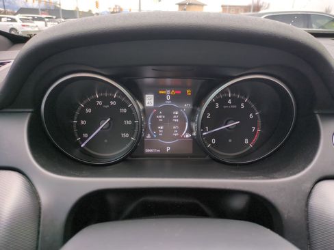 Used 2017 Land Rover Discovery Sport HSE Luxury image 23