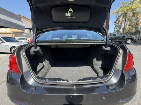 Used 2015 BMW 528i Sedan RWD image 4