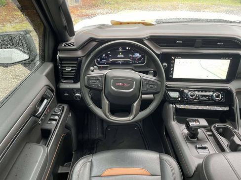 Used 2023 GMC Sierra 1500 AT4 w/ AT4 Premium Package AWD/4WD image 2