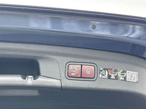 New 2026 Mercedes-Benz GLE 53 AMG 4MATIC image 16