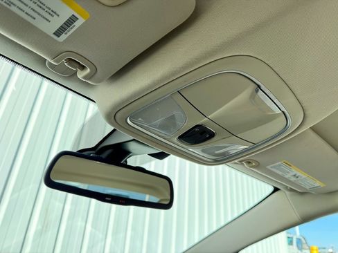 Used 2015 Chrysler 200 C w/ Navigation & Sound Group I image 28