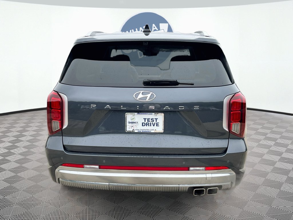 Used 2024 Hyundai Palisade Calligraphy FWD image 7