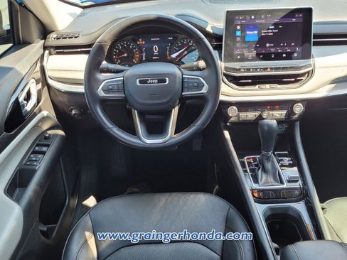 Used 2022 Jeep Compass Limited image 12