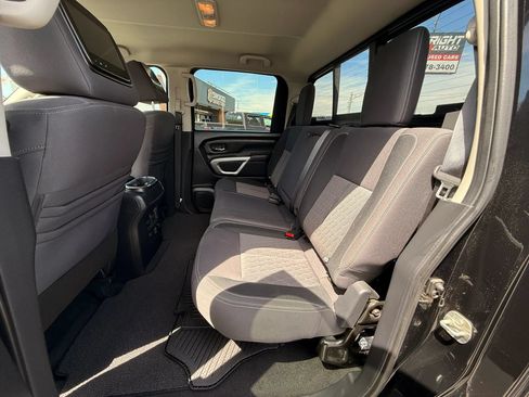 Used 2021 Nissan Titan SV w/ SV Convenience Package AWD/4WD image 13