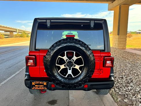 Used 2019 Jeep Wrangler Unlimited Rubicon w/ Steel Bumper Group AWD/4WD image 4