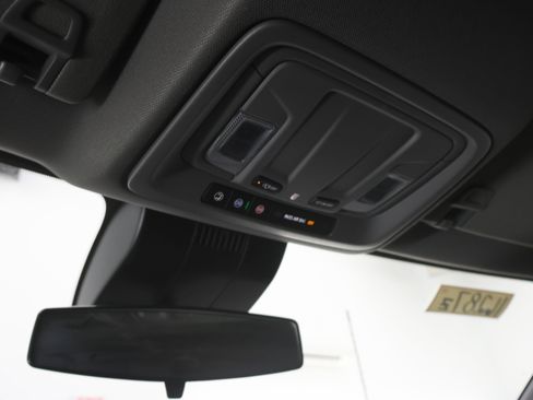 Used 2024 Chevrolet Silverado 2500 LT image 12