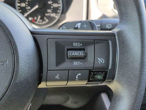 Used 2023 Nissan Rogue S AWD/4WD image 13