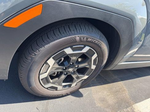 Certified 2025 Hyundai Santa Fe SEL FWD image 4