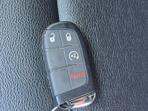 Used 2025 Jeep Compass Limited AWD/4WD image 21