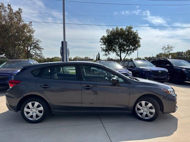 Used 2018 Subaru Impreza 2.0i w/ Popular Package #2 AWD/4WD image 2