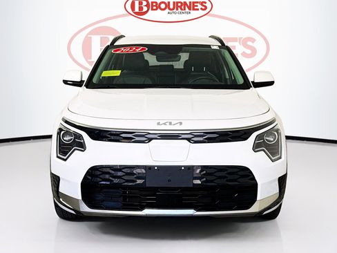 Used 2024 Kia Niro Wind w/ Wind Preserve Package image 5