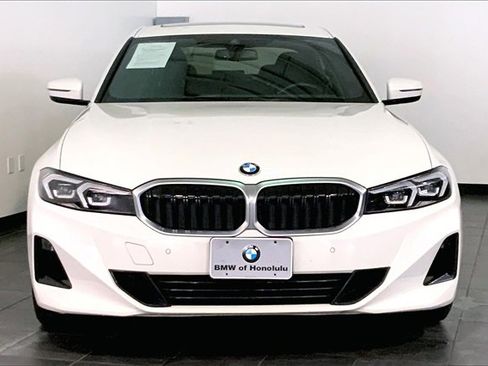 Certified 2023 BMW 330i Sedan w/ Convenience Package image 3