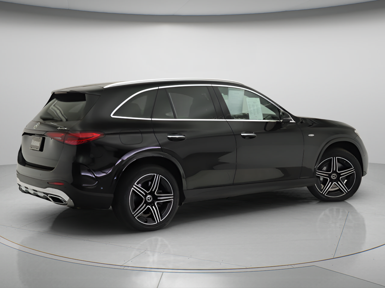 Certified 2025 Mercedes-Benz GLC 350e 4MATIC image 4