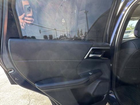 Used 2022 Mitsubishi Outlander SE AWD/4WD image 13