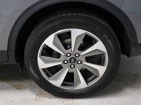 Certified 2024 Ford Escape Platinum image 21