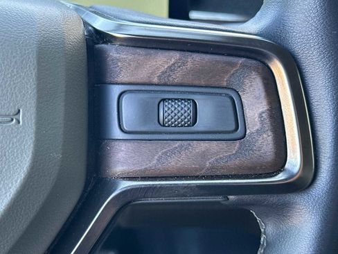 Used 2022 Rivian R1T Adventure image 31