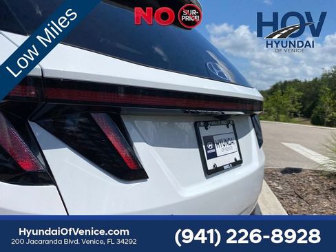 Certified 2024 Hyundai Tucson Limited FWD image 8