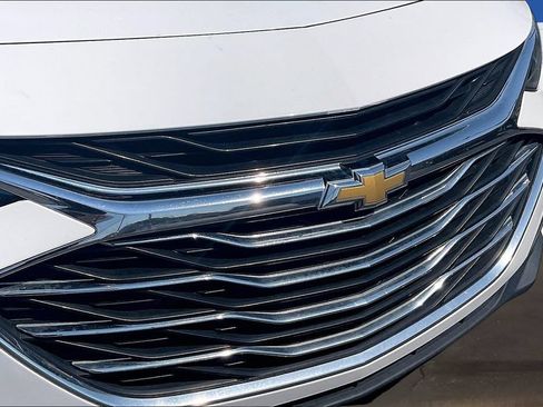 Used 2022 Chevrolet Malibu LT w/ Leather Package FWD image 32
