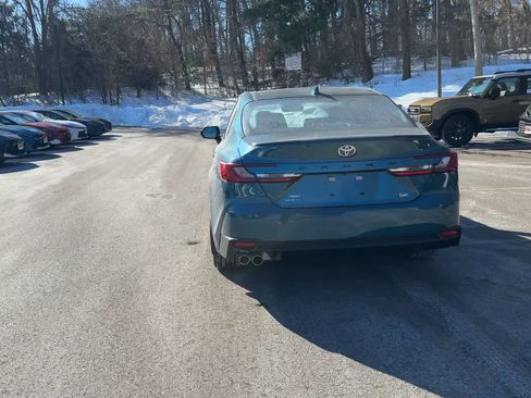 New 2026 Toyota Camry SE image 7